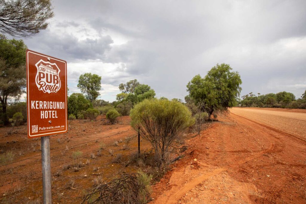 Kerrigundi Hotel sign